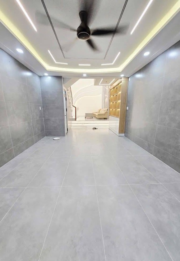 Nhà 3 Tầng 88m² Hẻm Xe Hơi Tô Ngọc Vân, Thủ Đức - Dưới 6 Tỷ