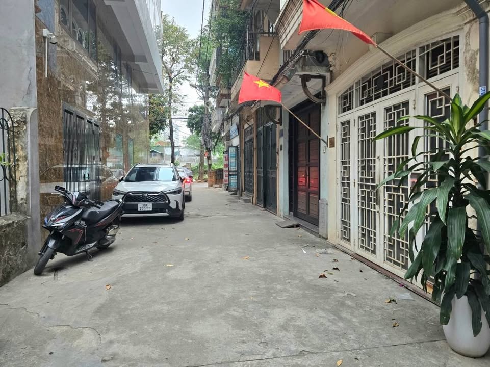 Nhà 45m² Nguyễn Trãi, Hà Đông - Ô tô vào nhà, Sổ đỏ chính chủ