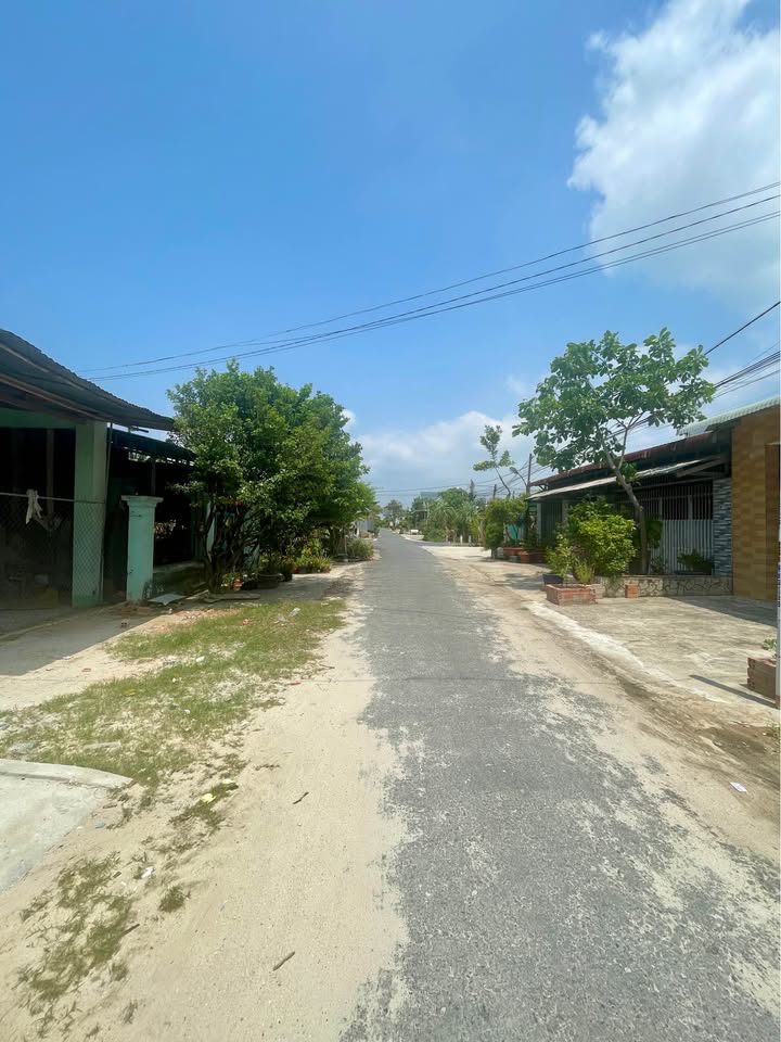 Nhà Gác Lửng 120m² Hẻm 17 Nguyễn Chí Thanh, Tây Ninh - Giá 1.86 Tỷ