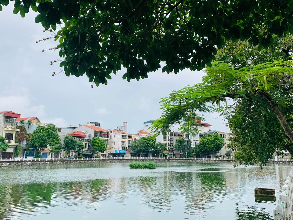 Nhà Lô Góc 55m² 6 Tầng Thang Máy Nguyễn Văn Cừ, Long Biên - 14 Tỷ