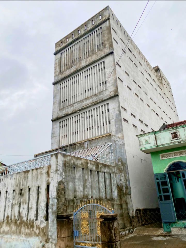 Nhà Yến 5 Tầng 164m² Mặt Tiền Đường Ô Tô - Phường Phú Thạnh, Tuy Hoà