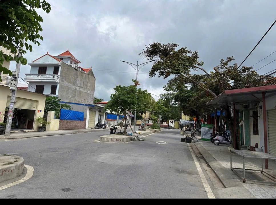 Bán Đất Quảng Luận - Dương Kinh 59.7m² Đường 11m, Giá 2.5 Tỷ Đầu Tư Sinh Lời