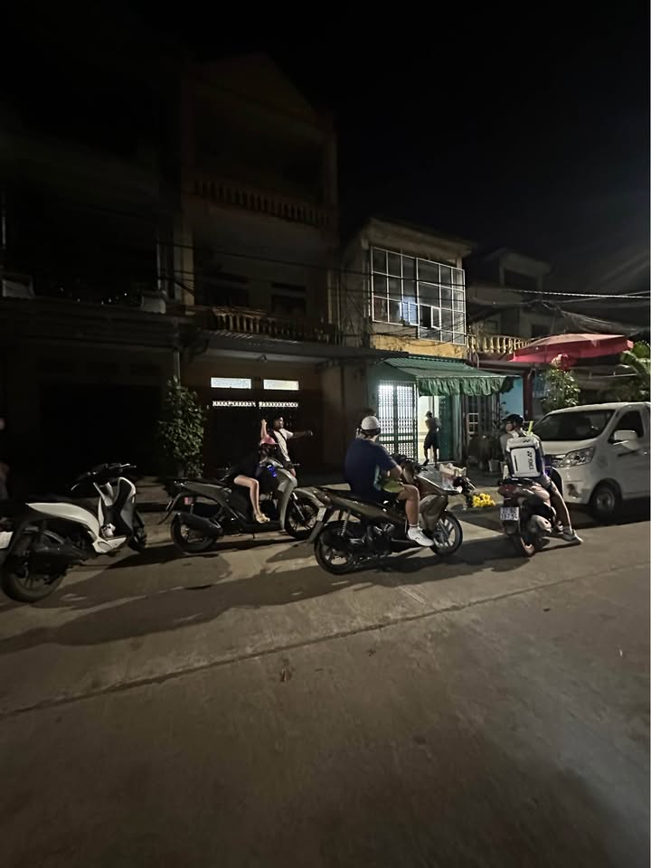 Bán Đất Tuyên Quang 95m² - Sổ Đỏ Full Thổ Cư, Giá 1.1 Tỷ