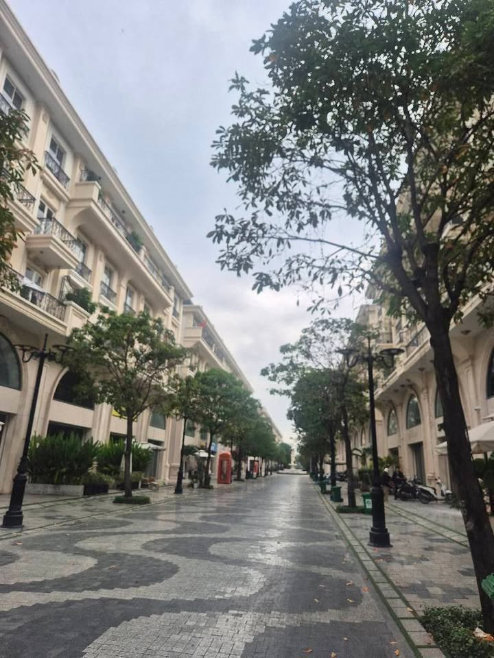 Nhà Phố Kinh Doanh Vạn Phúc City 154m² - 36.95 Tỷ, Sẵn Sàng Khai Thác