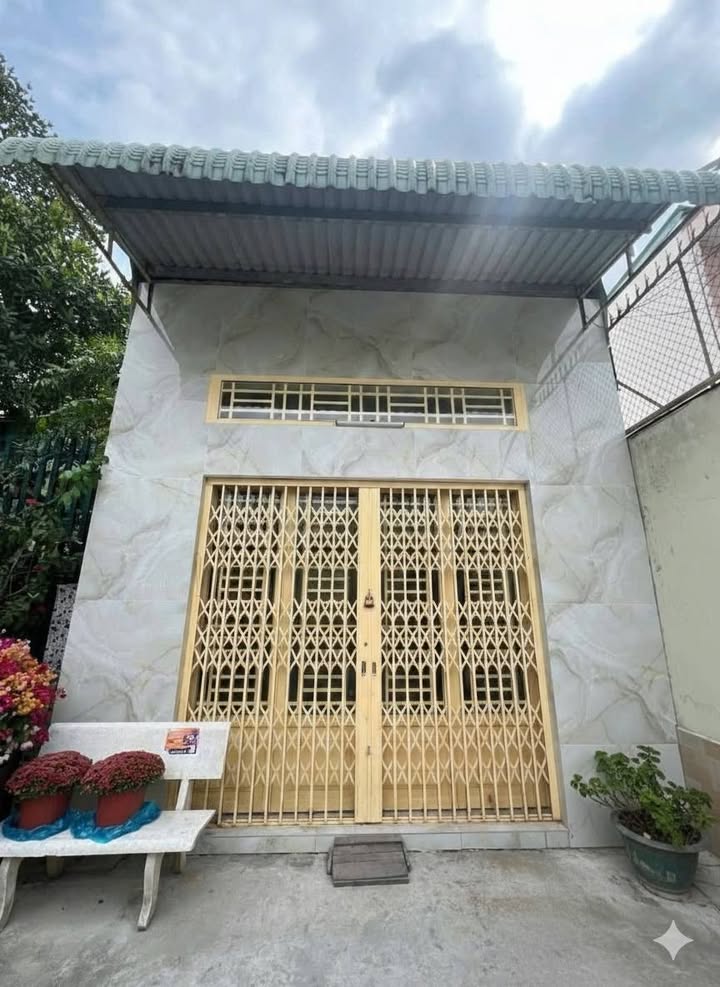 Nhà 100m² Đường 3/2, Cần Thơ - Gần ĐH Cần Thơ, Giá 5.2 Triệu/Tháng