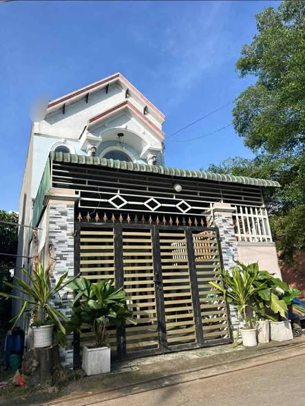 Nhà Mặt Tiền Đường Nhựa 6m, 100m² Full Thổ Cư - Bến Cát, Bình Dương