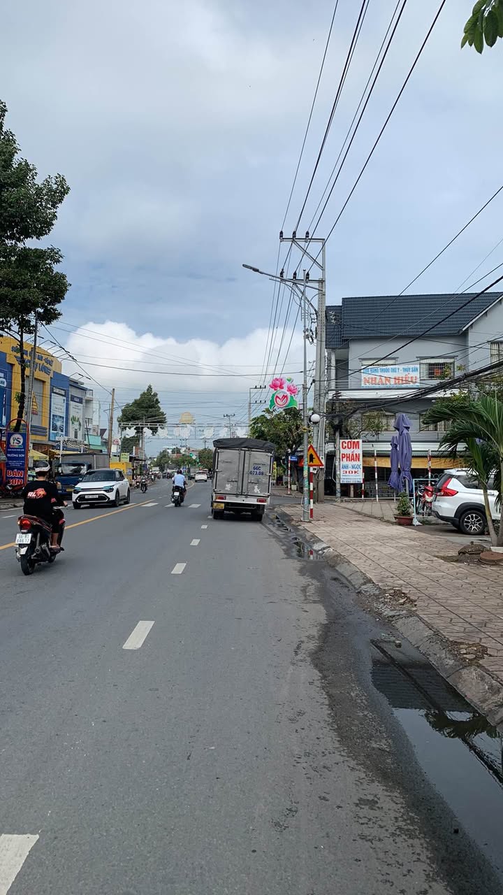 Cho thuê nhà góc trung tâm Chợ Tháp Mười, Đồng Tháp - Vị trí đắc địa!