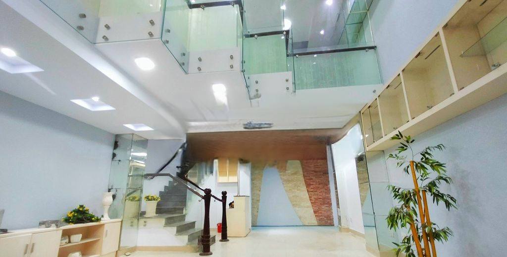 Cho Thuê Nhà Mặt Tiền Trần Hưng Đạo, Quận 1 - 45 Triệu/Tháng