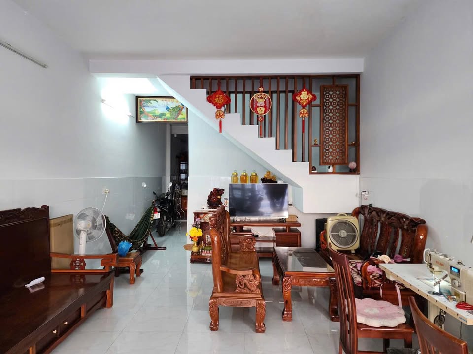Nhà 1 Trệt 1 Lầu KDC Hoàng Quân, Cần Thơ - 3PN, 70m², 2.5 Tỷ
