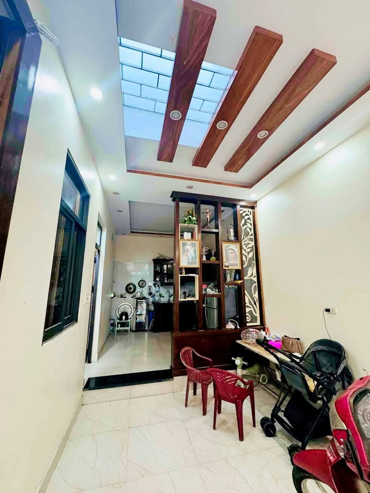 Nhà Riêng Uông Bí 70.8m² - Ô tô vào tận nhà, giá chỉ 2 tỷ!