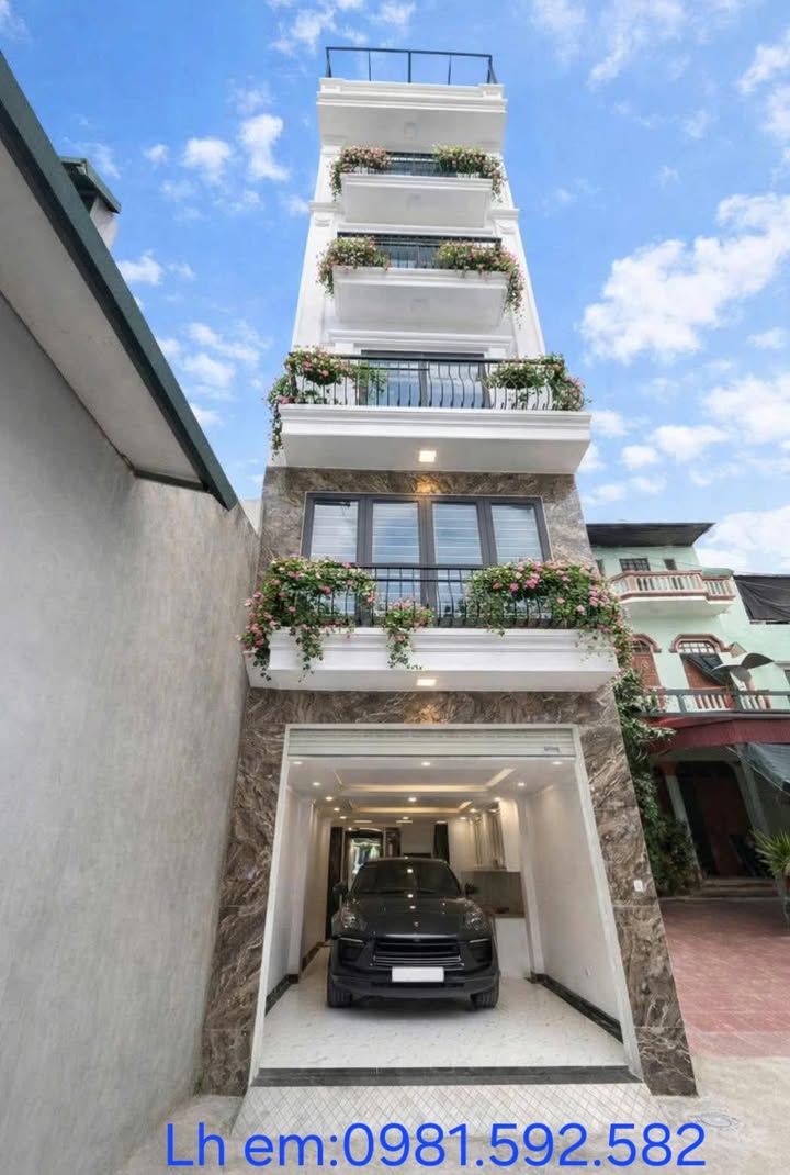 Nhà riêng Phúc Lợi 50m² 6 tầng - Ô tô vào tận nhà, full nội thất!