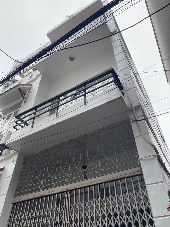 Nhà riêng Phố Bà Triệu, Hải Dương 200m² giá 6 triệu - Sẵn sàng ở ngay!