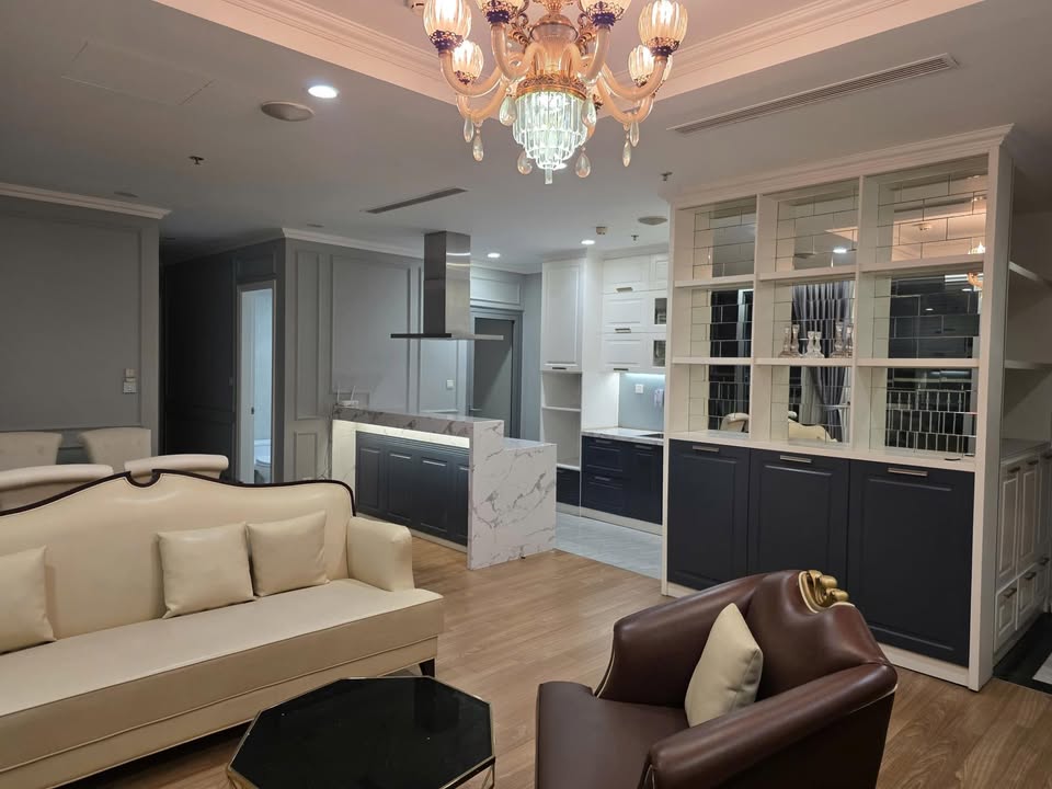 Cho thuê căn hộ 3PN Park Premium Times City 129.7m² - Ban công Nam mát mẻ