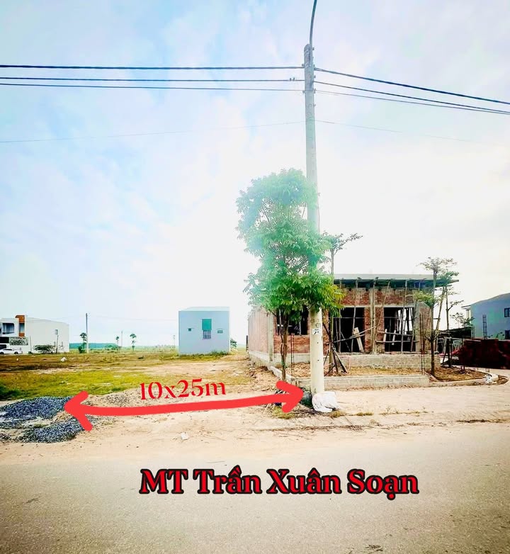 Đất nền biệt thự Trần Xuân Soạn 250m² - Sổ đỏ chính chủ, tiềm năng đầu tư!