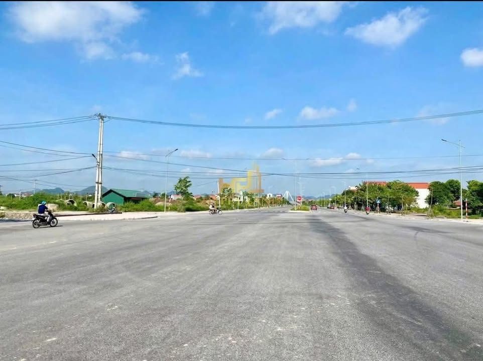 Đất nền 102m² Yên Bình, Tam Điệp - Đường đôi 40m, xây dựng tự do!