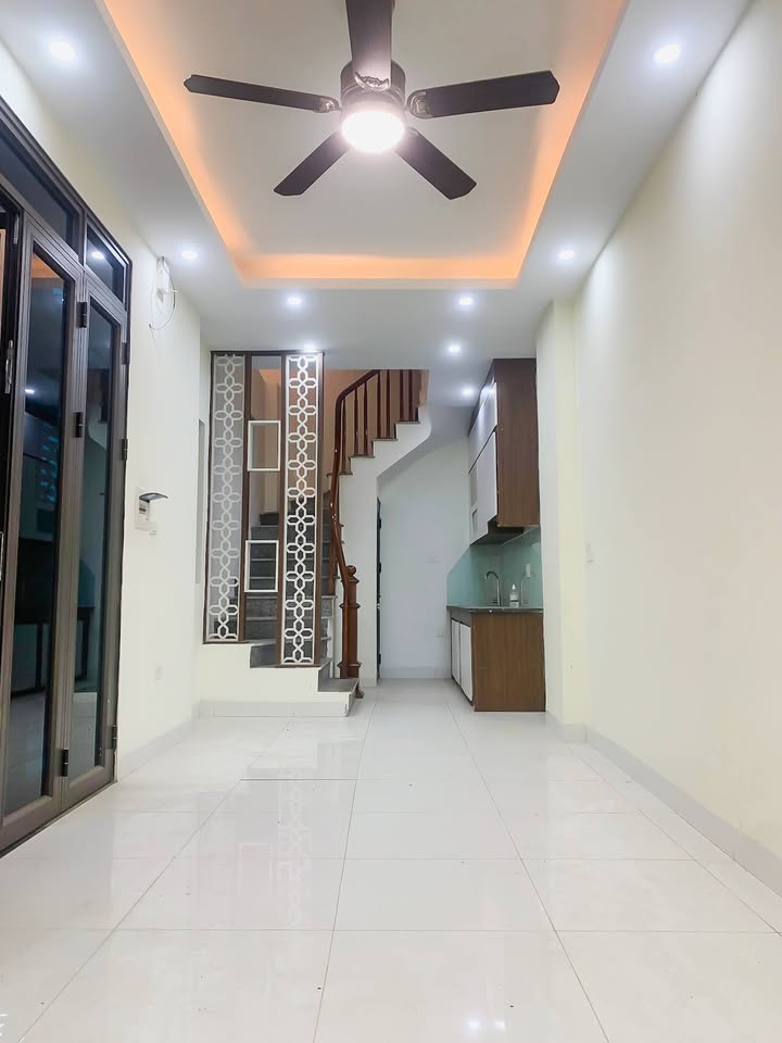 Bán nhà 5 tầng Yên Vĩnh 30m² - Giá 5.25 tỷ - Sẵn Sàng Vào Ở Ngay!