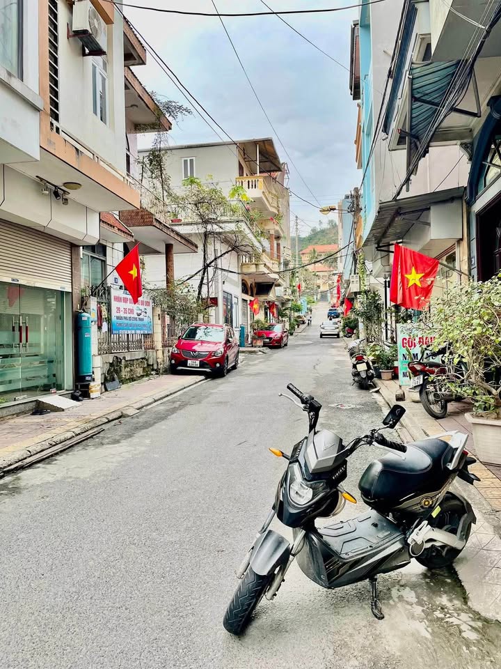 Nhà riêng Cẩm Tây 61m² 2.65 tỷ - Ô tô vào tận nhà, kinh doanh ngay!