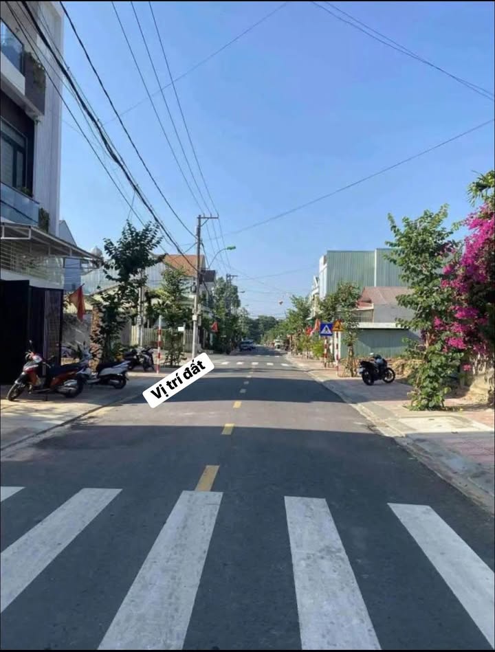 Đất nền Kon Tum 179.5m² - Lô góc trung tâm, tiềm năng tăng giá!