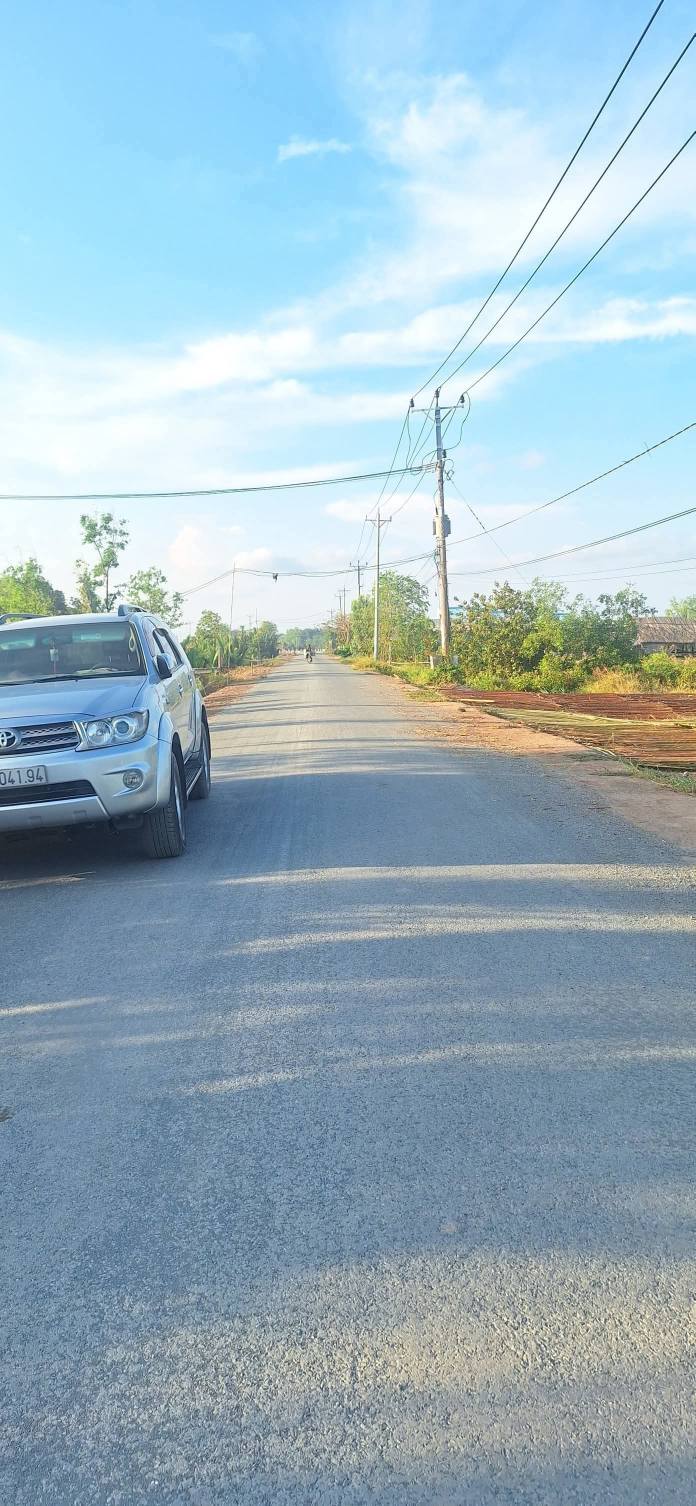 Bán Gấp 5.7ha Đất Vườn Tiền Giang - Giá Chỉ 300k/m² - Sổ Hồng Riêng