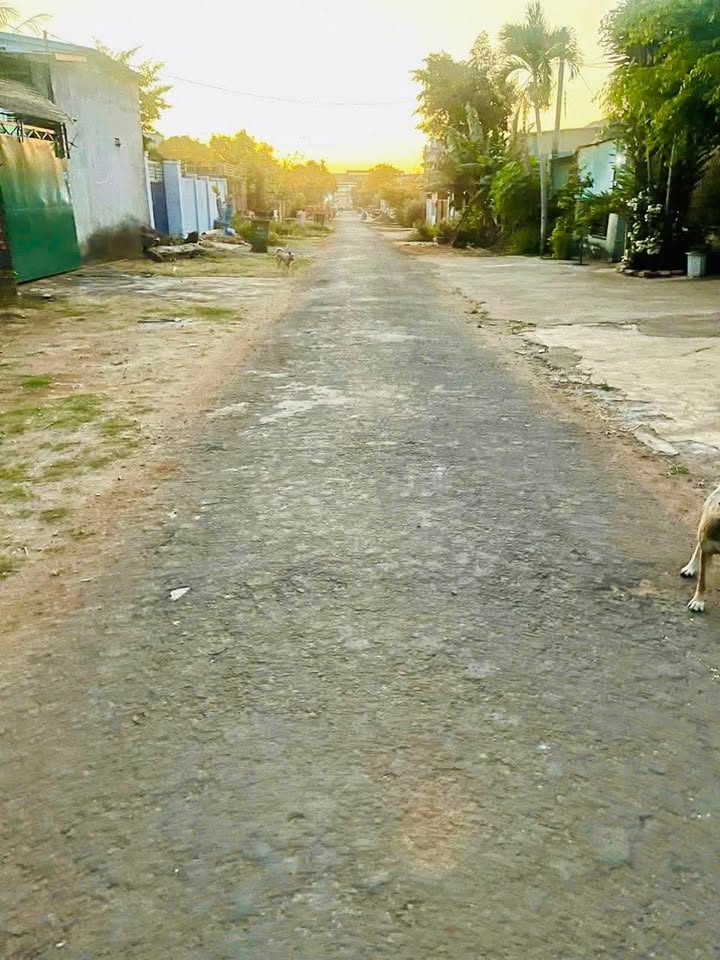 Nhà 184m² trung tâm Ia Ly, Hùng Vương - Kinh doanh sầm uất, giá 1.3 tỷ