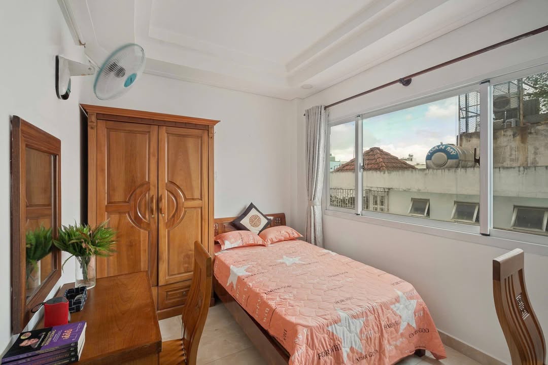 Căn hộ 457 CMT8, Q10 457m² - Không gian thoáng, view đẹp!