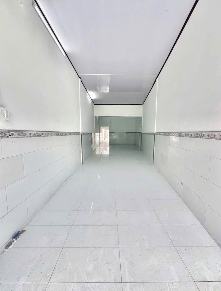 Mặt bằng kinh doanh Nguyễn Văn Cừ, Cờ Đỏ 15 triệu - Mặt tiền kinh doanh