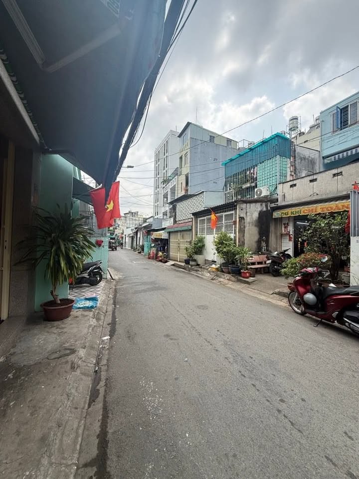 Nhà phố Lý Thánh Tông, Tân Phú 64m² - Mặt tiền kinh doanh đỉnh!