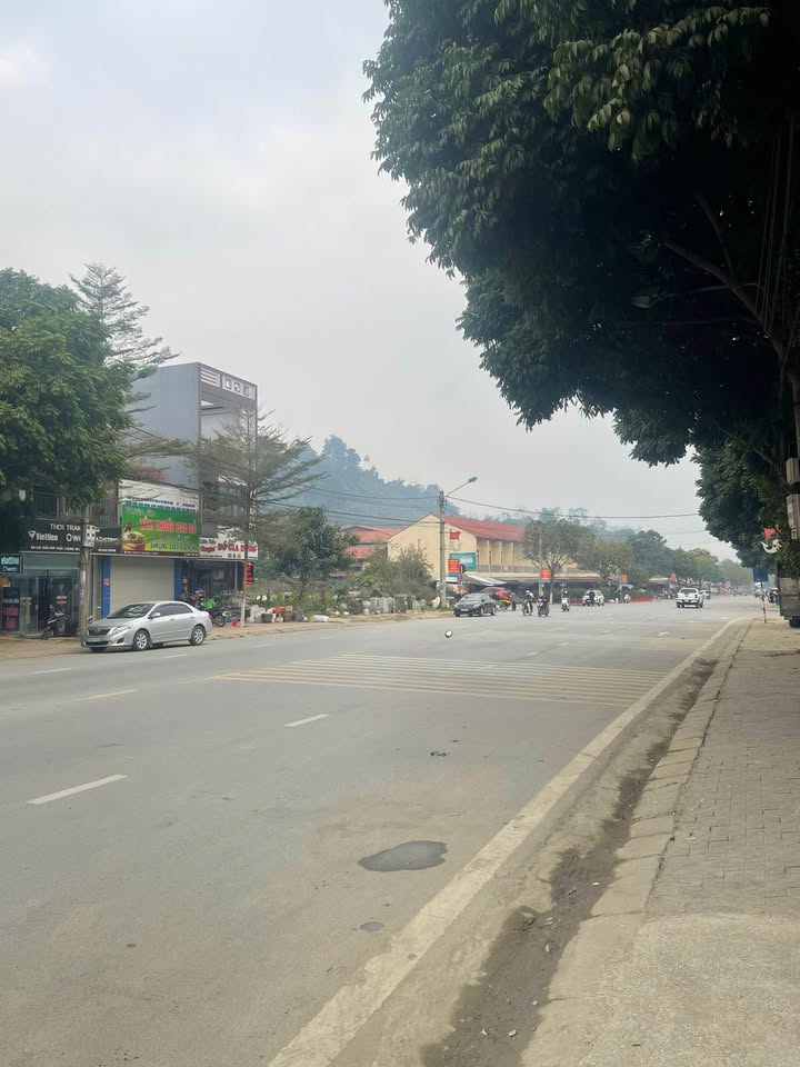 Đất mặt tiền Trần Phú Lào Cai 200m² - Kinh doanh sầm uất