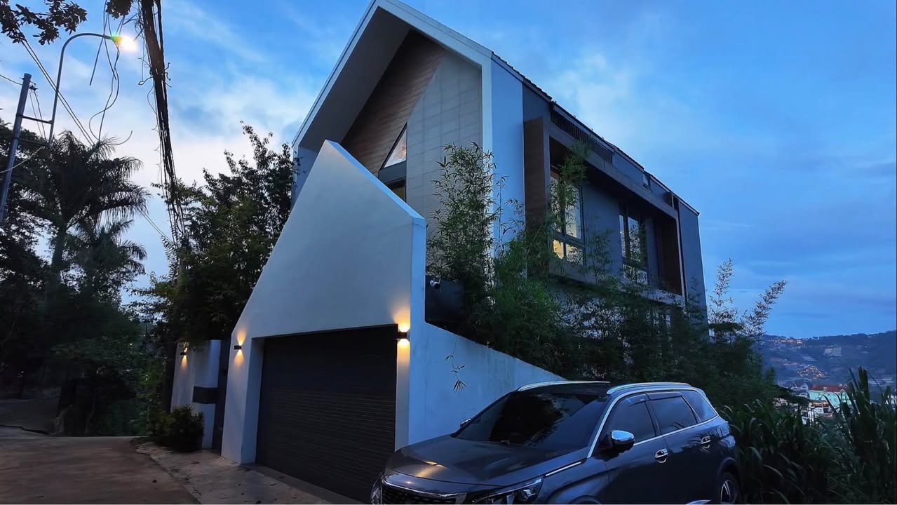 Biệt Thự Townhouse Bảo Lộc 200m² - View Thung Lũng, Sẵn Sàng Ở Ngay!