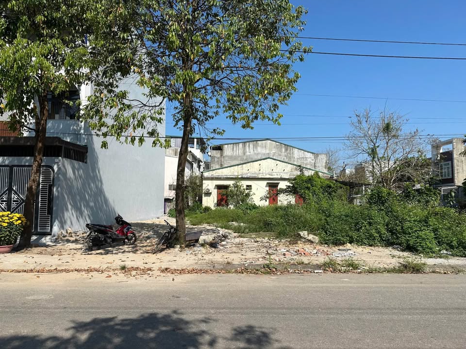 Đất Mặt Tiền Út Tịch, Huế - 95m² Hướng Đông Nam, Giá 4.3 Tỷ