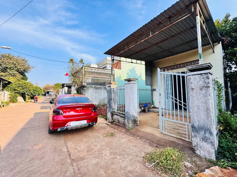 Đất tặng nhà cấp 4 Buôn Ma Thuột 73m² - Sổ đỏ chính chủ, ô tô né nhau!