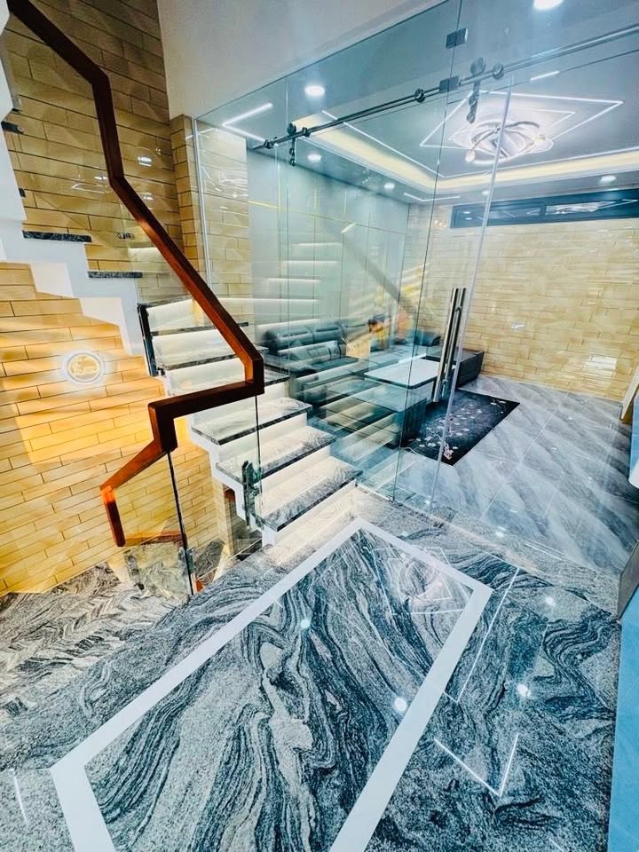 Nhà 5 Tầng MT 6m, 64m², Cạnh Aeon Tên Lửa, Bình Tân - 7 Tỷ