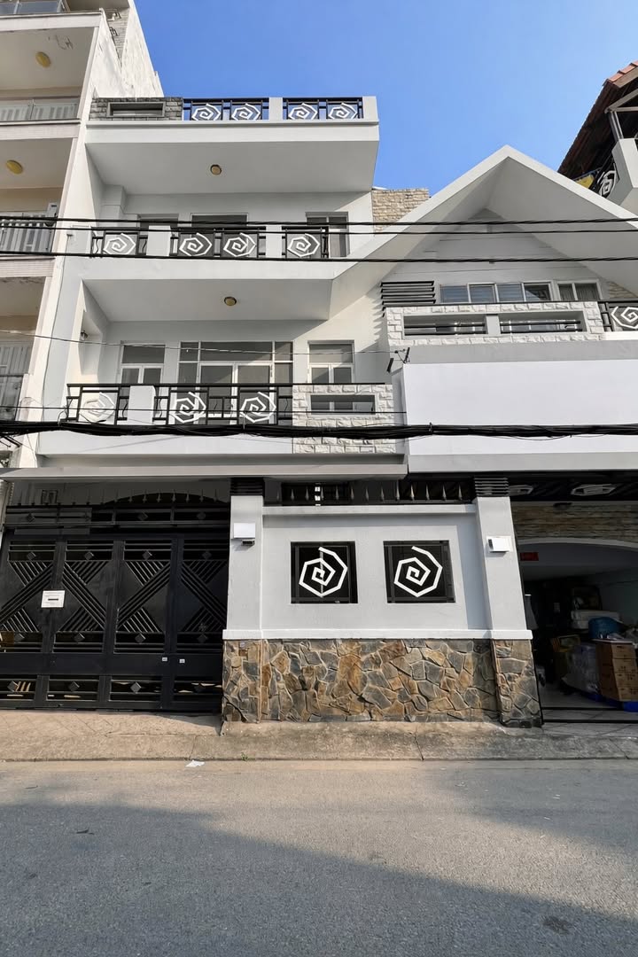 Nhà Phố Đường Đồng Nai Quận 10 90m² - Mặt tiền kinh doanh đắc địa!