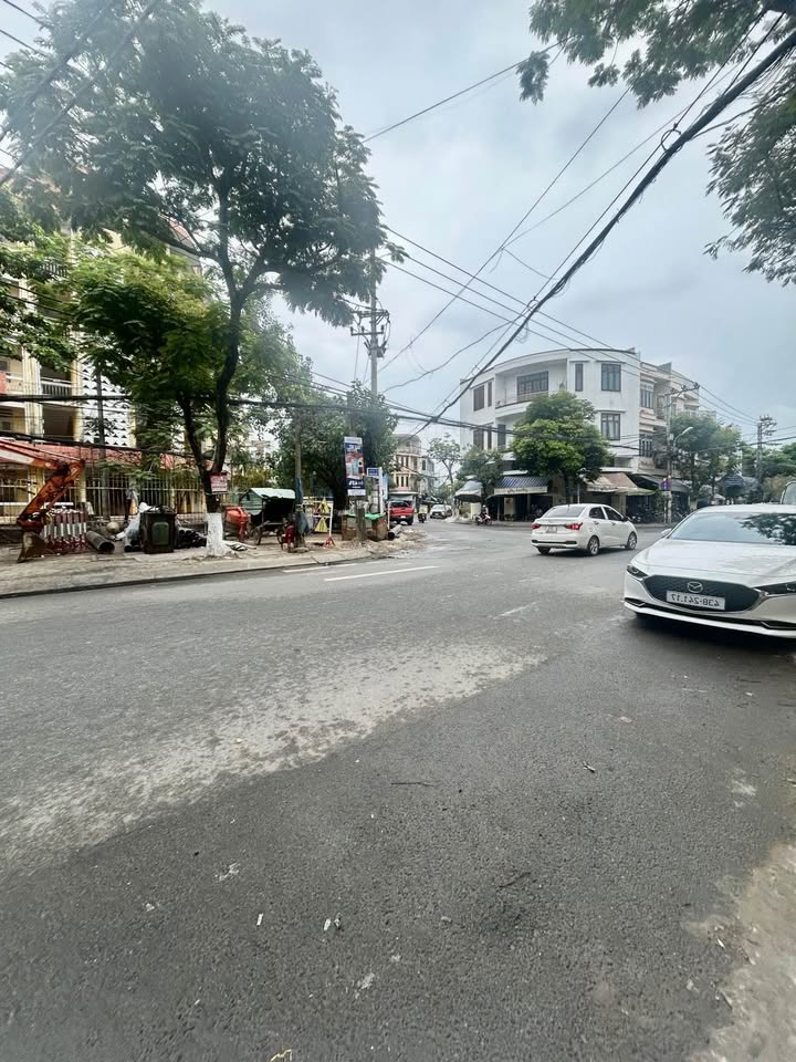 Nhà Kiệt Ô Tô Ông Ích Khiêm, Hải Châu - 75m², Ngang 10m, Giá 5.x Tỷ