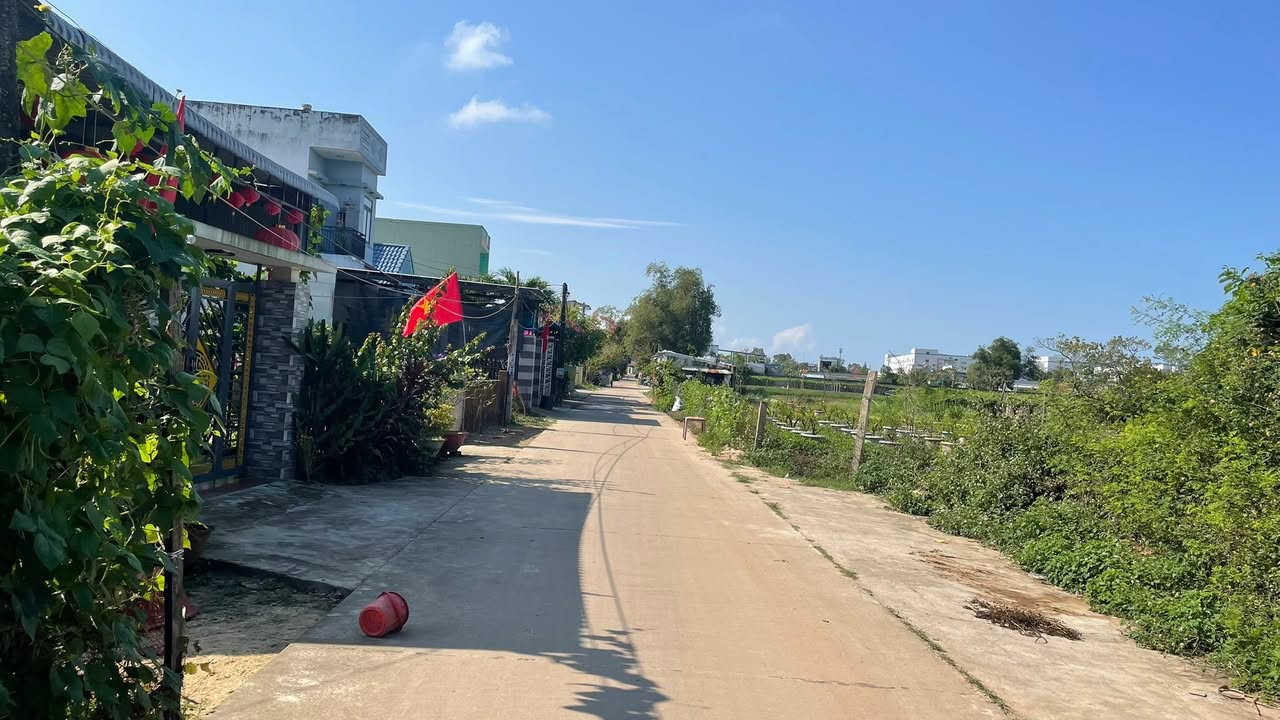 Đất Nền Điện Nam Bắc Quảng Nam - 125m² - Sổ Đỏ Sẵn Sàng - Giá 2 Tỷ