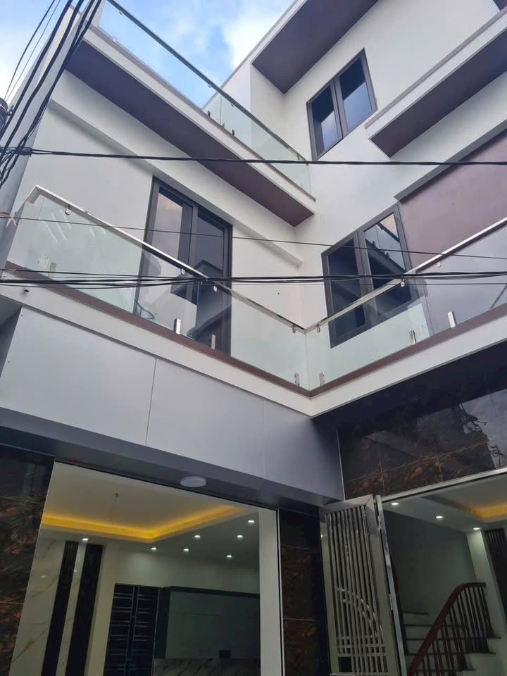 Bán nhà Trần Lãm TP Thái Bình 60m² hơn 3 tỷ - Ô tô vào tận nhà!