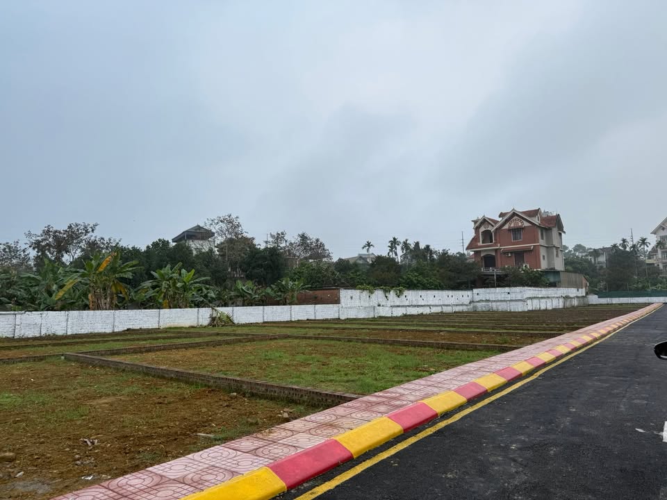 Bán Đất Đầu Tư Sơn Tây 105m² - Sổ Đỏ Rõ Ràng, Giá 1.82 Tỷ