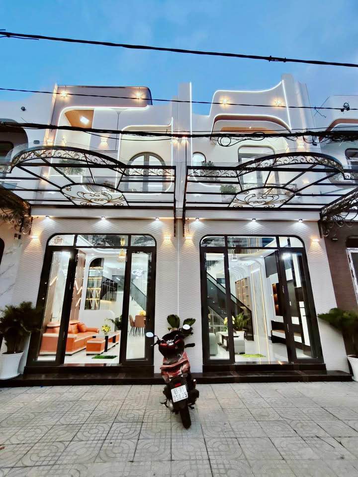 Nhà Ninh Kiều 40m² - Full nội thất, ô tô vào tận nhà!