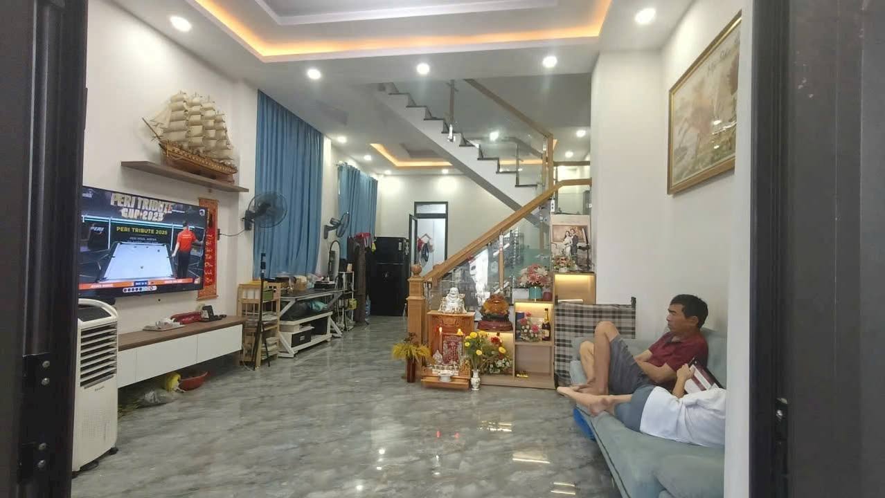 Nhà Phố Góc 2 Mặt Tiền Nguyễn Xiển, Q9 - 5.9 tỷ - Mặt tiền kinh doanh!