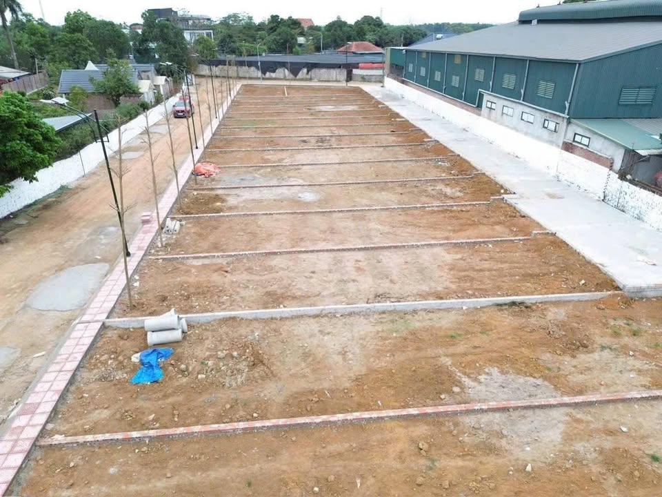 Đất nền Trại Láng Thạch Thất 100m² - Đất thổ cư 100% sổ đỏ!