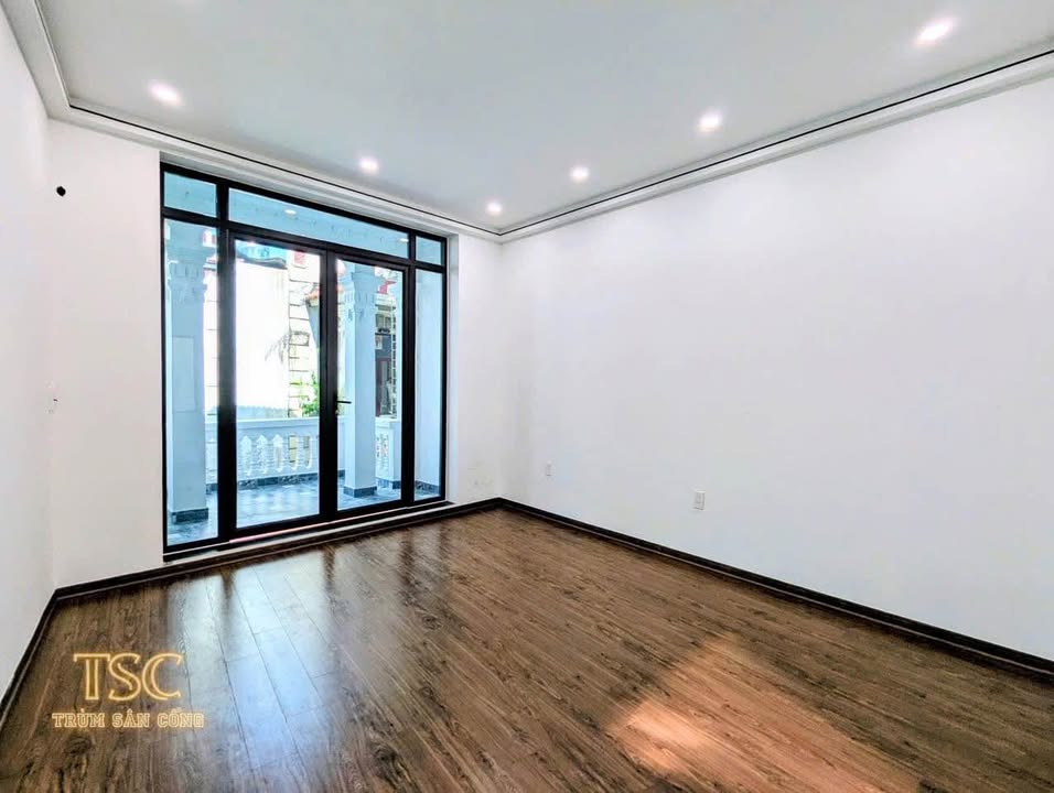 Nhà Phố 52m² Phố Chợ Hàng, Lê Chân - Sổ Đỏ Chính Chủ, Giá Tốt!