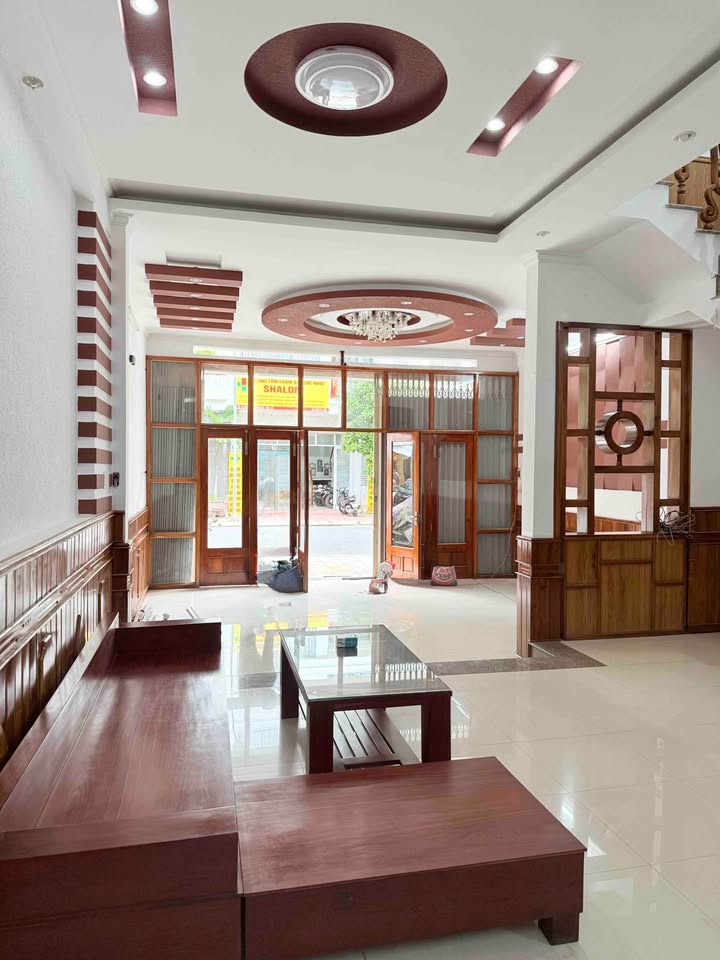 Nhà Vĩnh Điền Trung 90m² 11.5 tỷ - Ô tô vào tận nhà