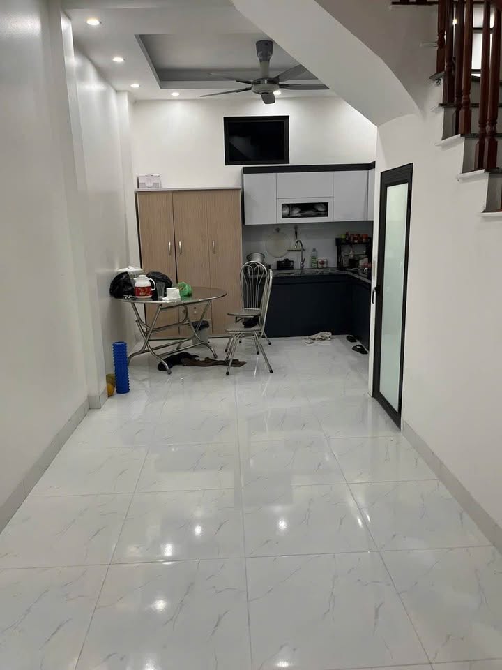 Nhà riêng 3 tầng Trần Lãm, Hưng Hà 4 triệu - Sẵn sàng ở ngay!