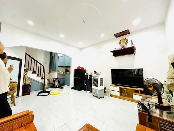 Căn hộ Gia Lâm 61m² giá 2.5 tỷ - Full nội thất cao cấp!