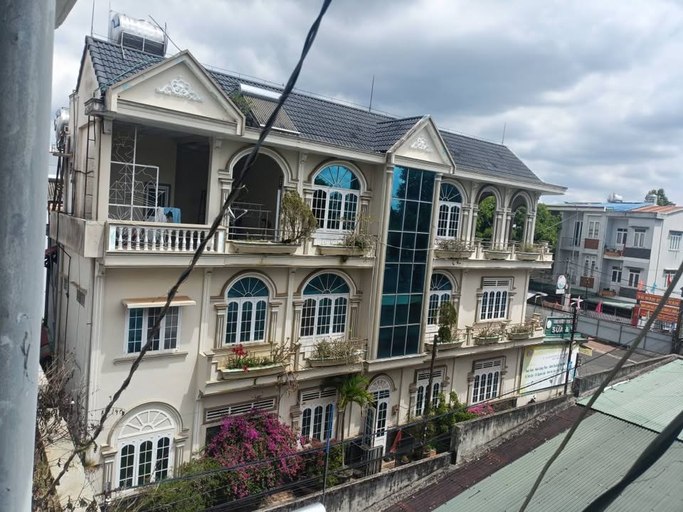 Nhà nguyên căn Nguyễn Công Trứ Bảo Lộc 300m² - Sẵn sàng ở ngay