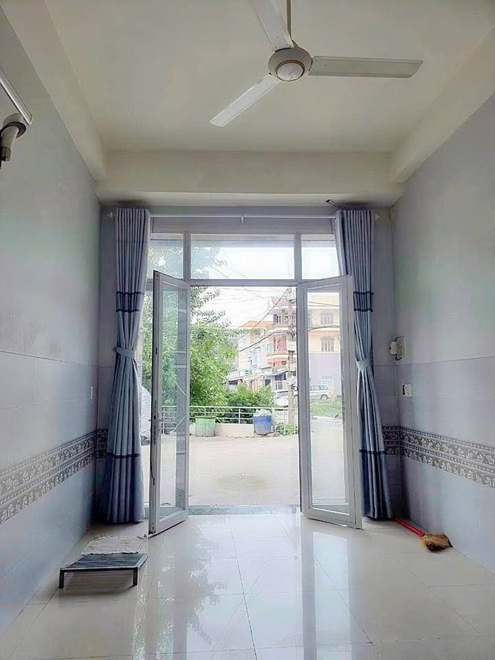 Nhà nguyên căn Tống Văn Hên 35m² 10 triệu - Sẵn sàng ở ngay