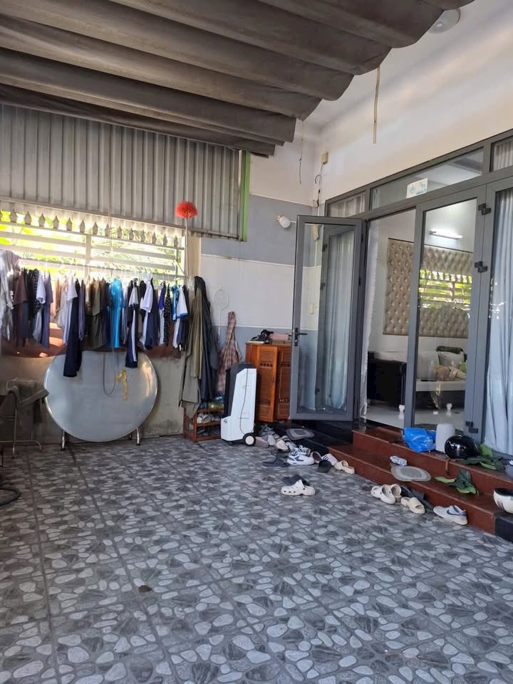 Nhà Mặt Tiền Phù Mỹ, Bình Dương - 162m² Giá 3.7 Tỷ - Kinh Doanh Sầm Uất