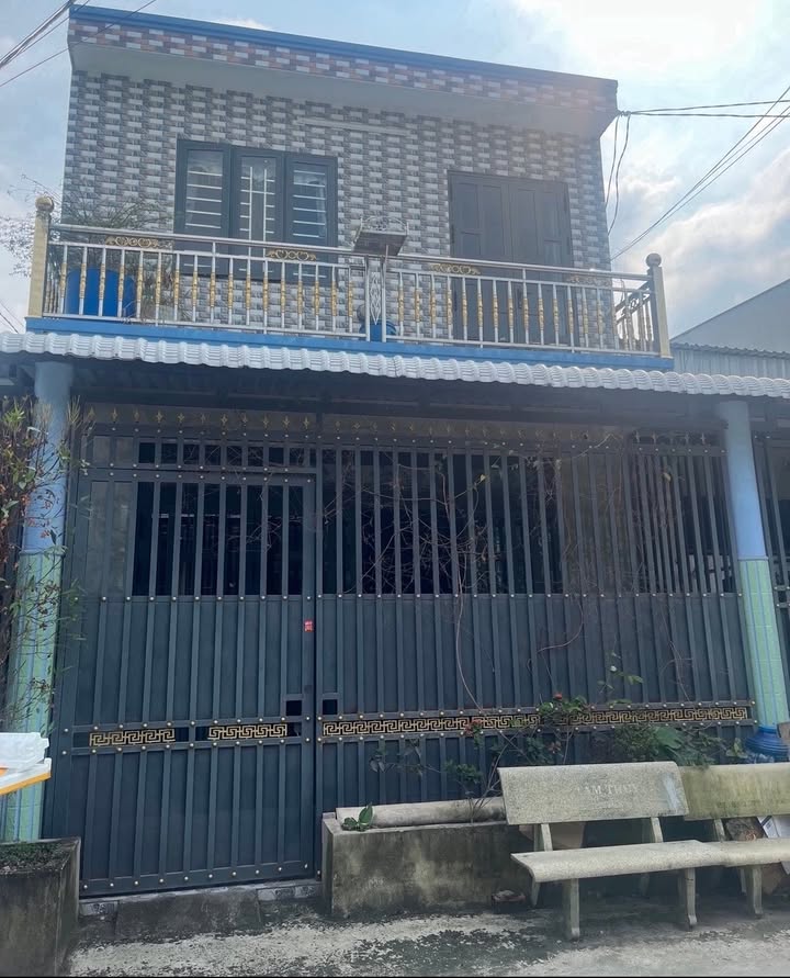 Nhà 1 Trệt 1 Lầu Đường Tỉnh Lộ 10, Tân An - Sổ Hồng Riêng 68m² Giá 1.6 Tỷ