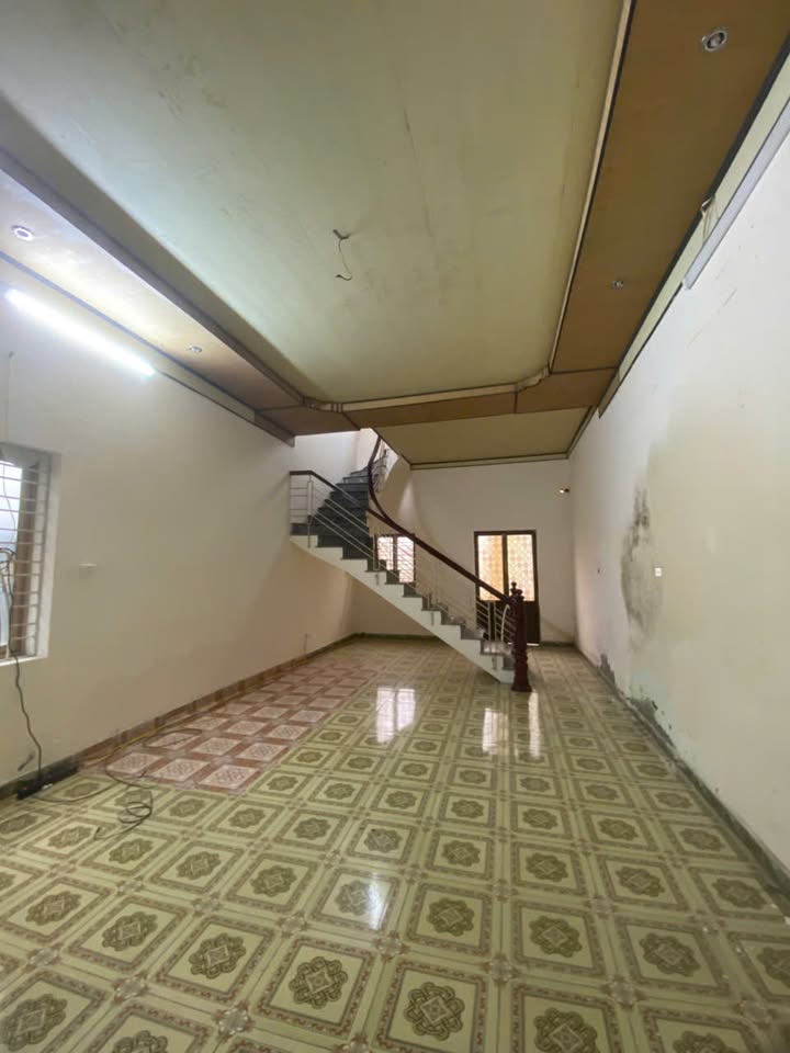 Cho thuê nhà mặt tiền Lê Lợi, Ngô Quyền - 100m², kinh doanh đắc lợi