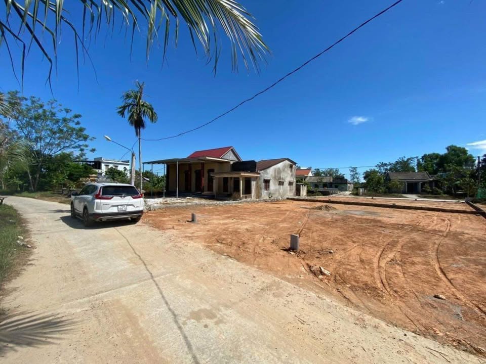 Bán Gấp Đất Mặt Tiền Đặng Huy Cát, Quảng Điền 90m² - Giá Sốc